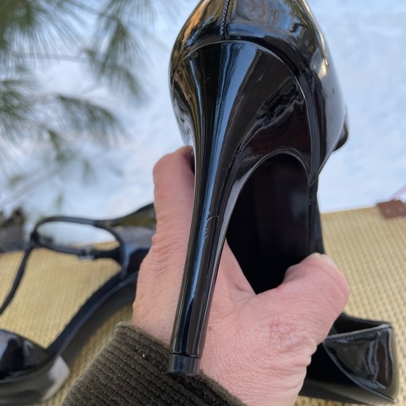 NINE WEST Toujours Patent Pump - Picture 12 of 14